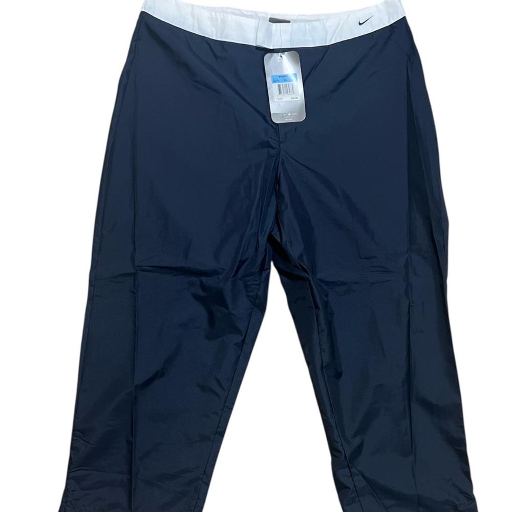 Nike Women’s Navy Blue Capri Pants *NEW* Sz M - Lightweight